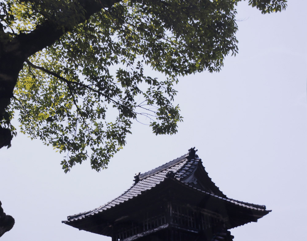 小鍛冶まち子　祈りの場